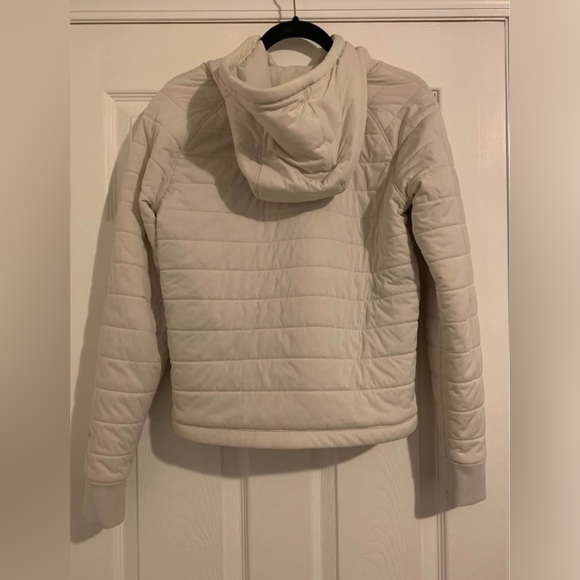 Lululemon Pullover size 6. Cream coloured - Picture 2 of 2
